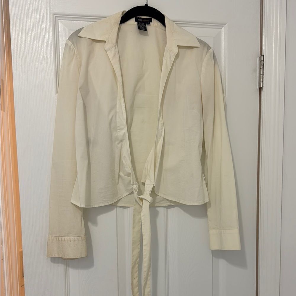 BCBGMaxAzria Cream Tied Classic Top Size 4 IVORY - Like New Collared Top - Picture 1 of 4